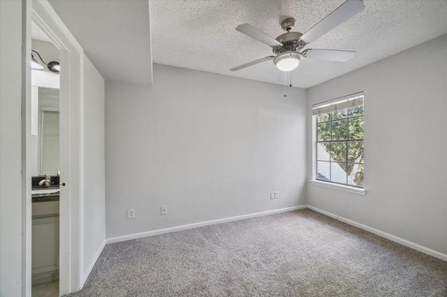 1710 W T C Jester Boulevard 2317, Houston, TX 77008