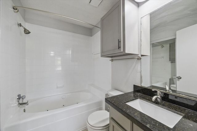 1710 W T C Jester Boulevard 2317, Houston, TX 77008