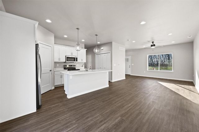 2068 Whispering Meadow Drive, Iowa City, IA 52240