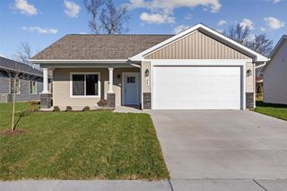 2068 Whispering Meadow Drive, Iowa City, IA 52240