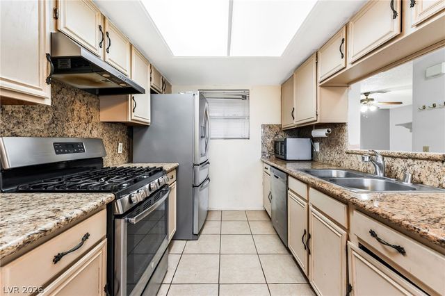 207 North Lamb Boulevard C, Las Vegas, NV 89110