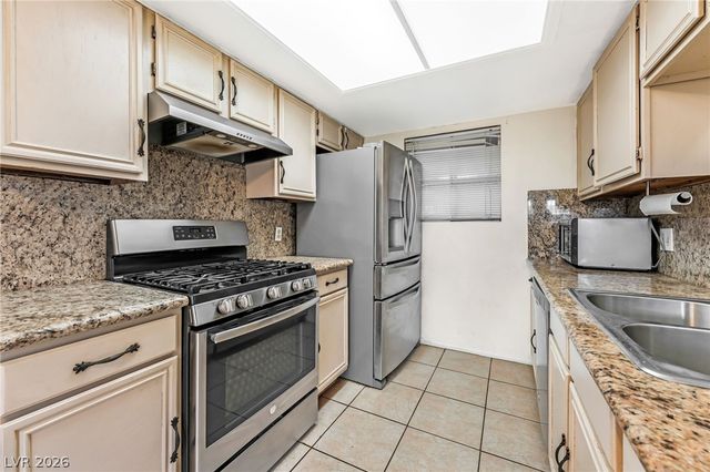 207 North Lamb Boulevard C, Las Vegas, NV 89110