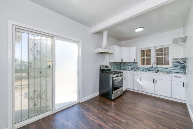 4728 E Harvey Avenue, Fresno, CA 93702