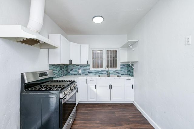 4728 E Harvey Avenue, Fresno, CA 93702