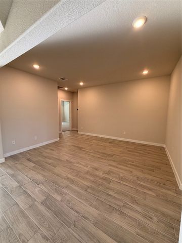 4274 Elkins Avenue, Lancaster, TX 75134