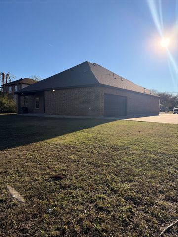 4274 Elkins Avenue, Lancaster, TX 75134