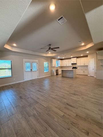 4274 Elkins Avenue, Lancaster, TX 75134