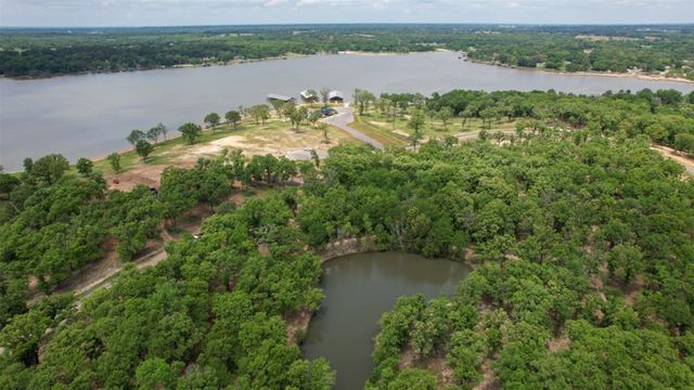 7011 Lakeshore Way, Eustace, TX 75148