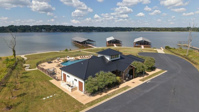 7011 Lakeshore Way, Eustace, TX 75148