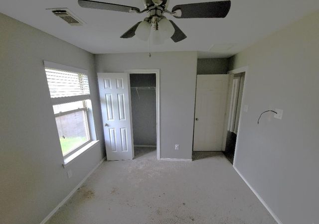 3301 Clover Hill Lane, Texas City, TX 77591