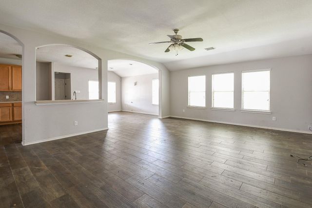 3301 Clover Hill Lane, Texas City, TX 77591
