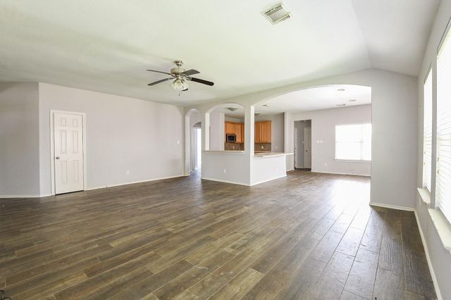 3301 Clover Hill Lane, Texas City, TX 77591