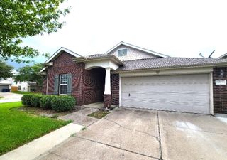 3301 Clover Hill Lane, Texas City, TX 77591