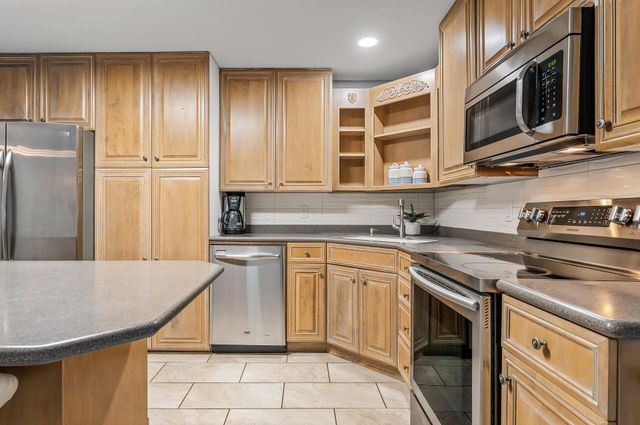 1419 6th Street SW, Rochester, MN 55902