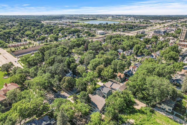 1419 6th Street SW, Rochester, MN 55902