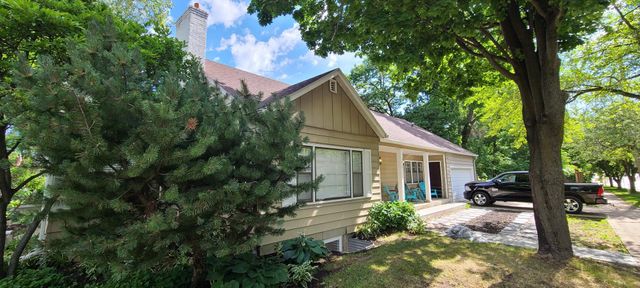1419 6th Street SW, Rochester, MN 55902