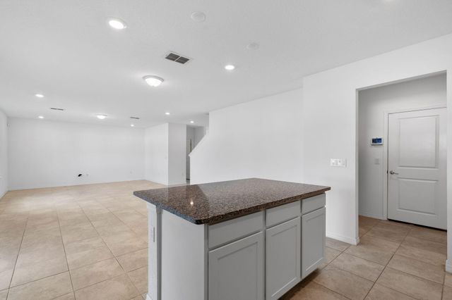 9644 Summers Cay Circle, Thonotosassa, FL 33592