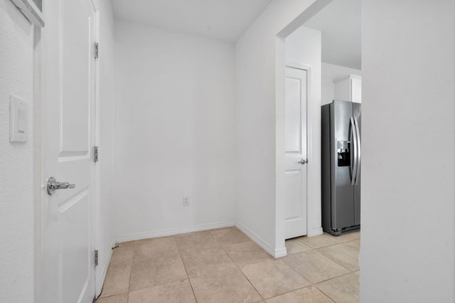 9644 Summers Cay Circle, Thonotosassa, FL 33592