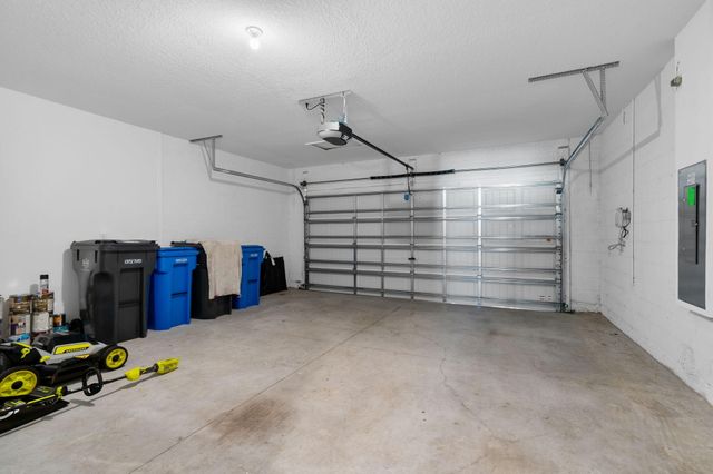 9644 Summers Cay Circle, Thonotosassa, FL 33592