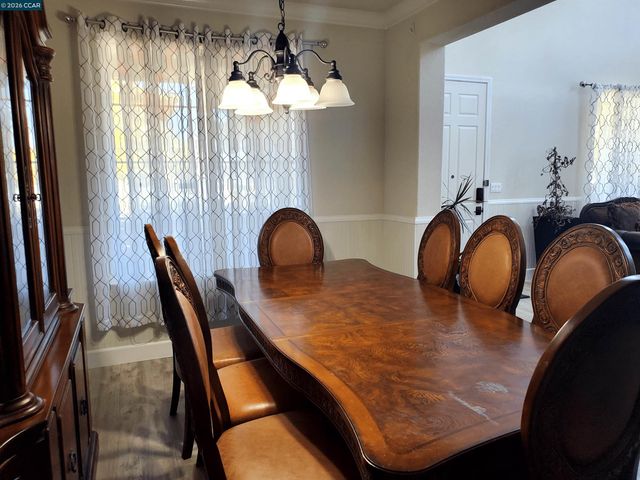 5370 Daffodil Dr, Oakley, CA 94561