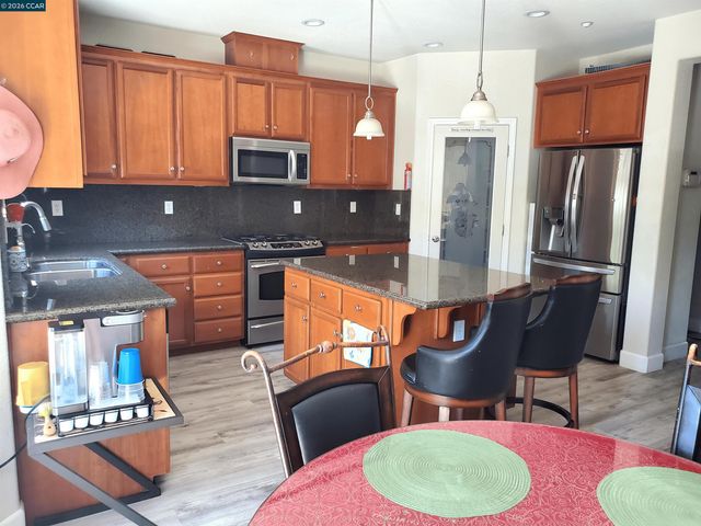 5370 Daffodil Dr, Oakley, CA 94561