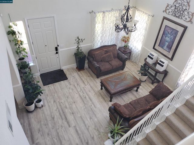 5370 Daffodil Dr, Oakley, CA 94561