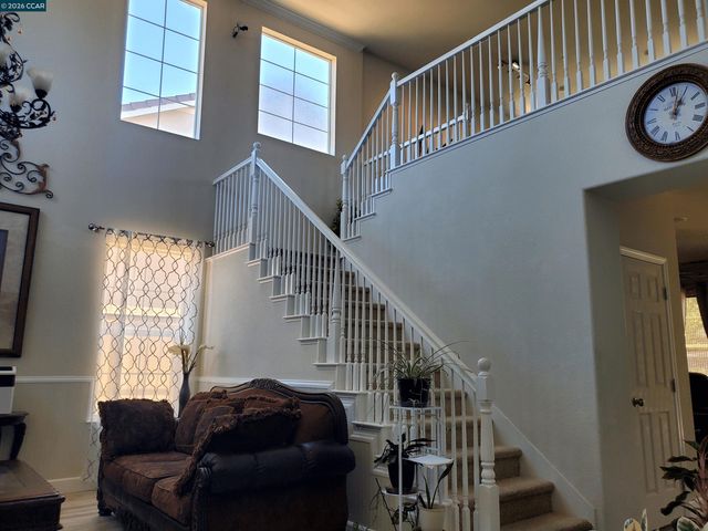 5370 Daffodil Dr, Oakley, CA 94561