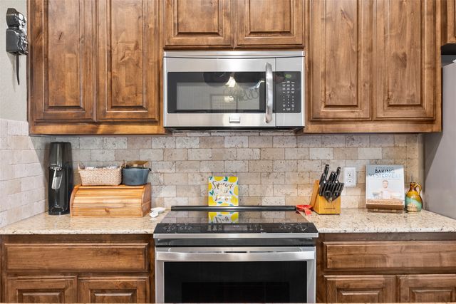 227 Chimney Rock Drive, Waxahachie, TX 75167