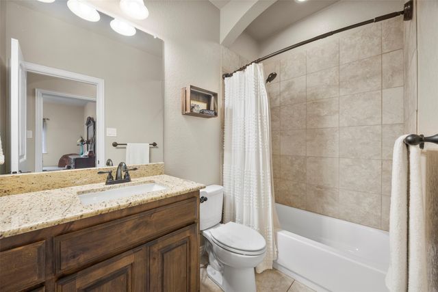 227 Chimney Rock Drive, Waxahachie, TX 75167