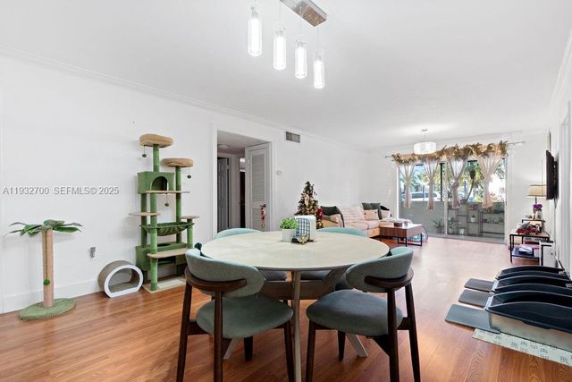 7915 SW 104th St 101G, Miami, FL 33156