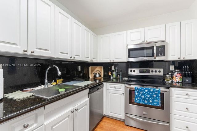 7915 SW 104th St 101G, Miami, FL 33156