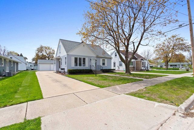 1299 DESNOYERS STREET, Green Bay, WI 54303