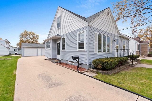 1299 DESNOYERS STREET, Green Bay, WI 54303