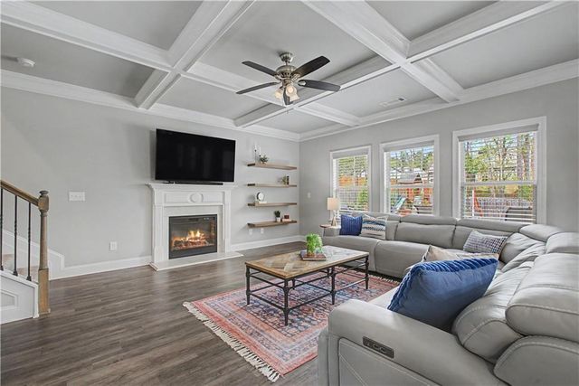 554 Wilbur Drive, Hoschton, GA 30548