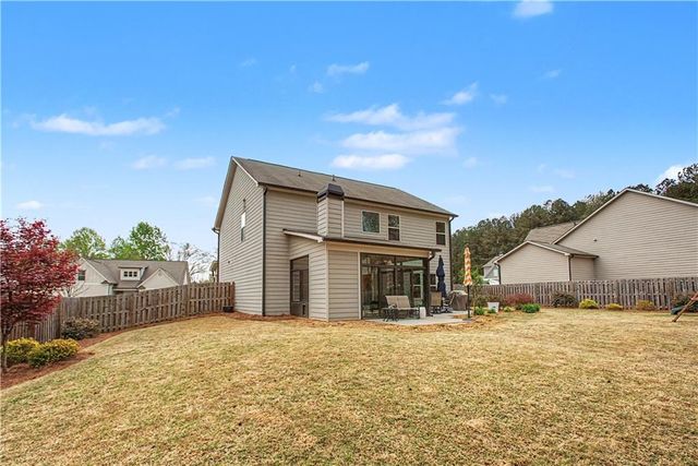 554 Wilbur Drive, Hoschton, GA 30548