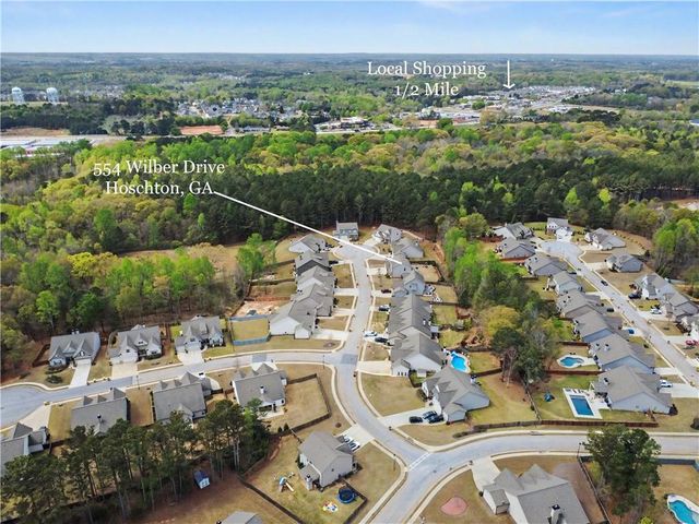 554 Wilbur Drive, Hoschton, GA 30548