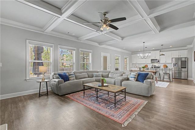 554 Wilbur Drive, Hoschton, GA 30548