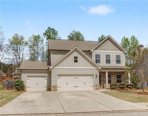 554 Wilbur Drive, Hoschton, GA 30548