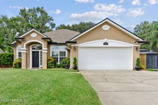 1920 BURGESS HILL Circle W, Jacksonville, FL 32246