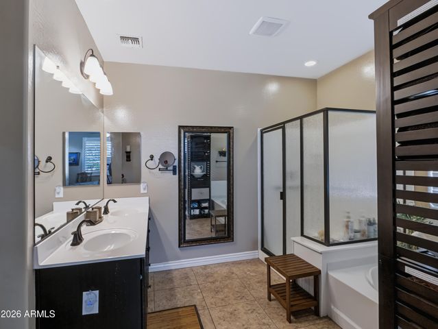 2710 E SADDLEBROOK Road, Gilbert, AZ 85298
