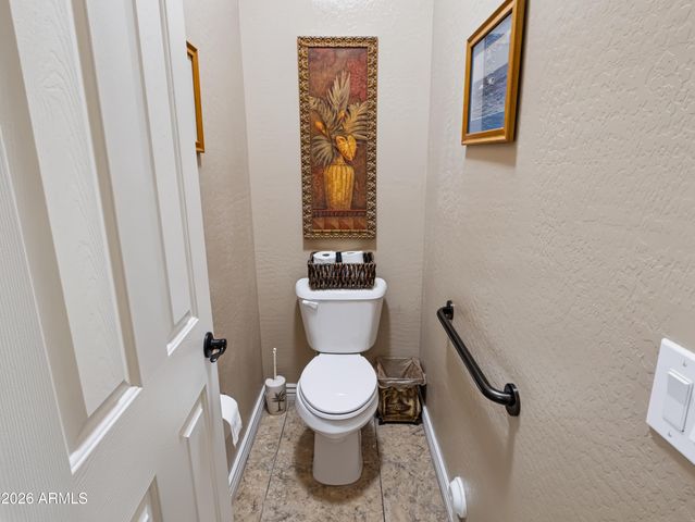 2710 E SADDLEBROOK Road, Gilbert, AZ 85298