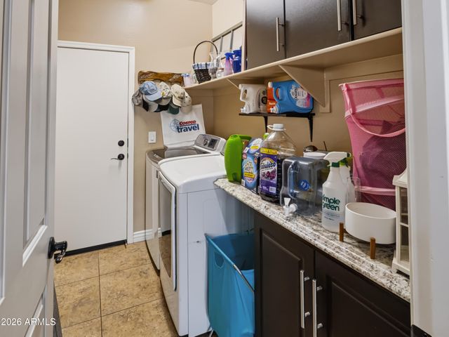 2710 E SADDLEBROOK Road, Gilbert, AZ 85298