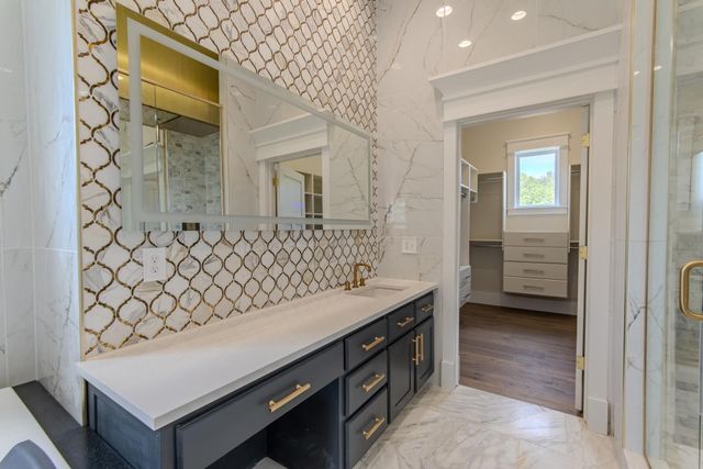 325 WILKES MANOR WAY, Savannah, TN 38372