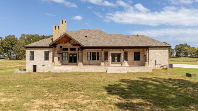 325 WILKES MANOR WAY, Savannah, TN 38372