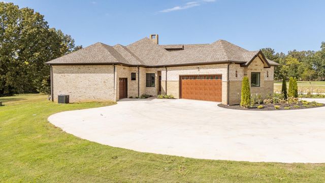 325 WILKES MANOR WAY, Savannah, TN 38372