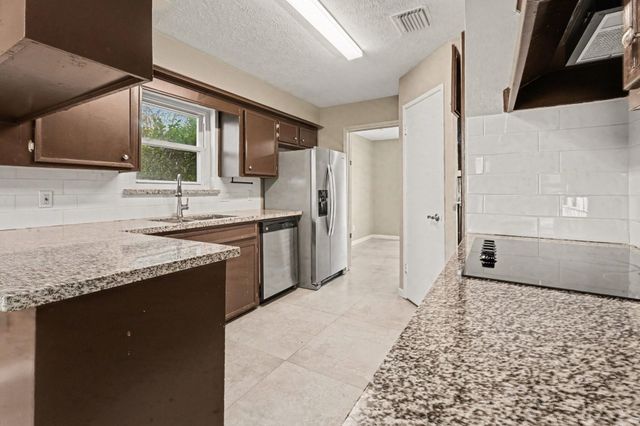 2115 Poplar Park Drive, Houston, TX 77339