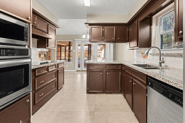 2115 Poplar Park Drive, Houston, TX 77339