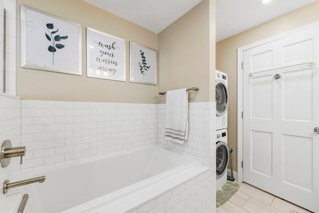 1045 Washington Street 1, Newton, MA 02465