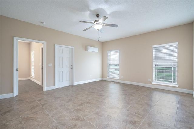 126 Laurel Marsh Way, Kingsland, GA 31548