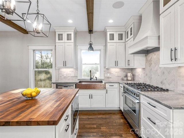 17 Denali Drive, Asheville, NC 28806
